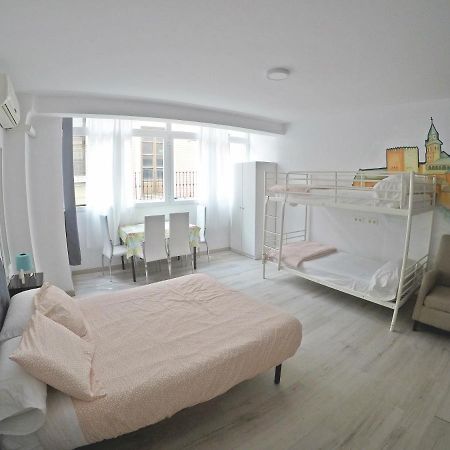 Mesonhomes Suites Center - Stay & Work Granada Exteriör bild