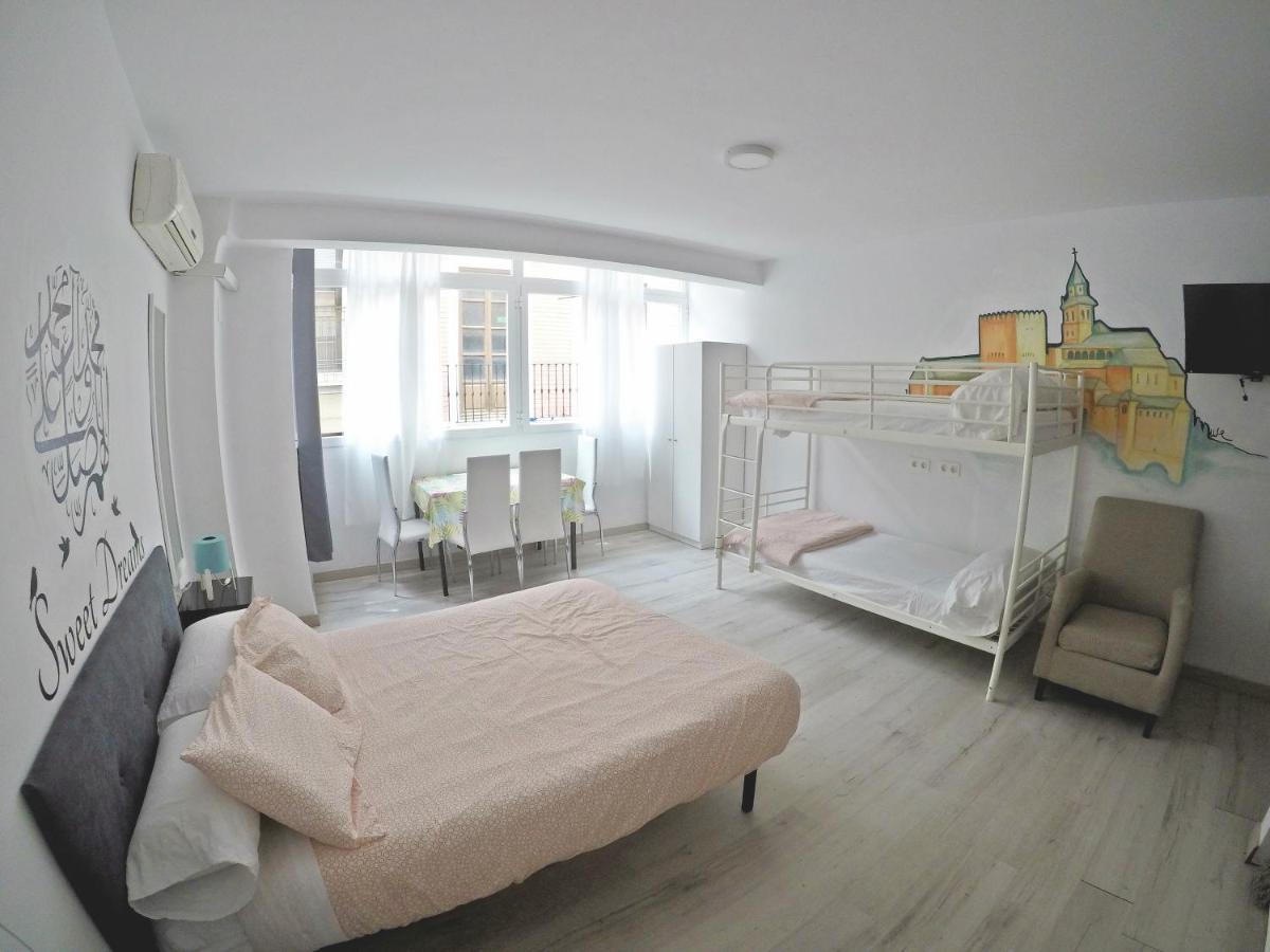 Mesonhomes Suites Center - Stay & Work Granada Exteriör bild