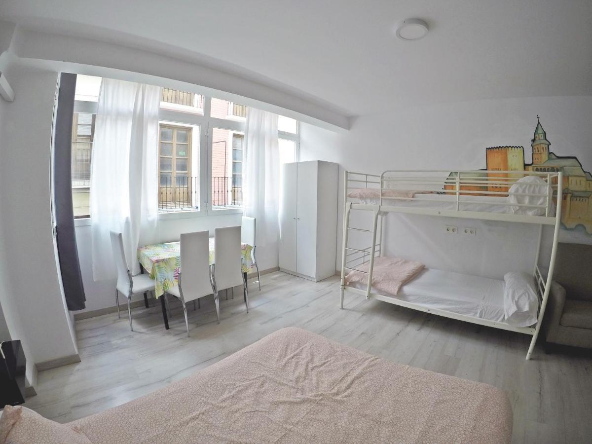 Mesonhomes Suites Center - Stay & Work Granada Exteriör bild