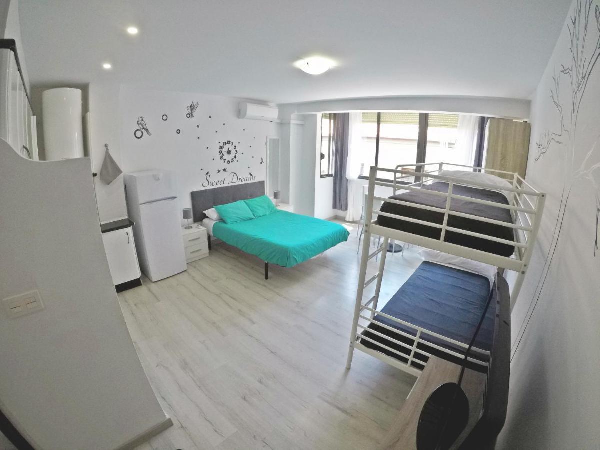 Mesonhomes Suites Center - Stay & Work Granada Exteriör bild